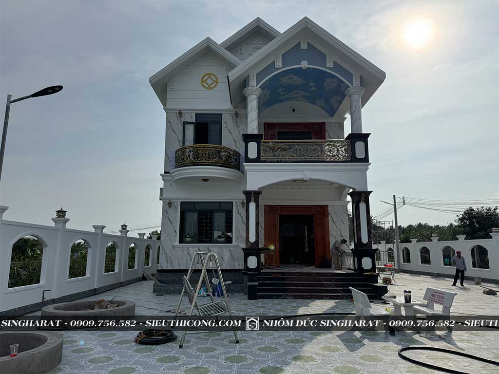 thi công lan can nhôm đúc nhà anh thọ long an