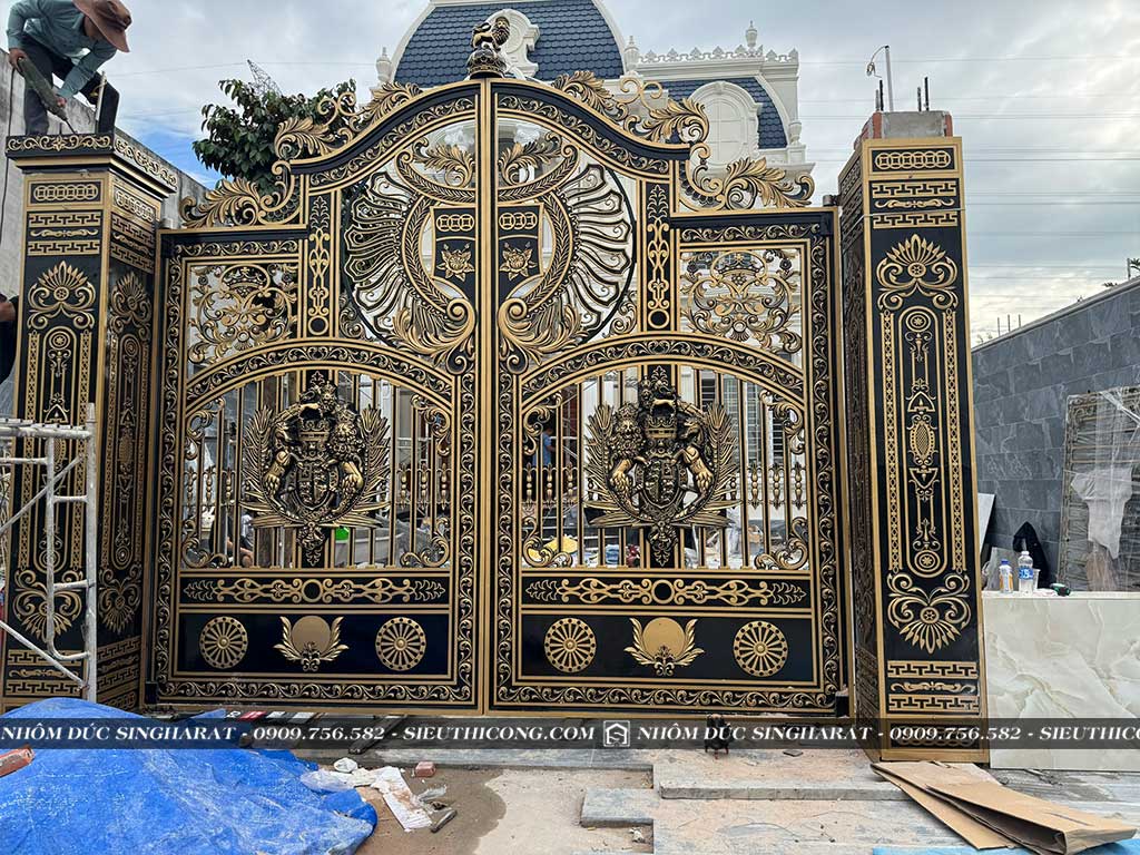 mẫu cổng buckingham nhà anh trí vũng tàu