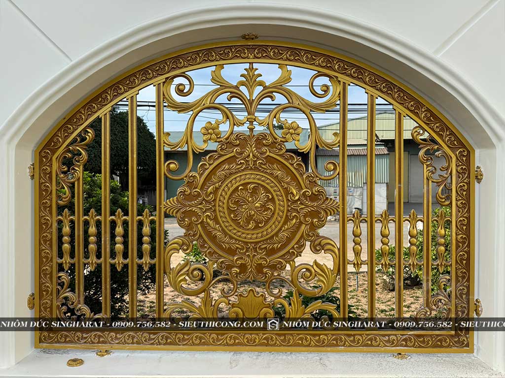 hàng rào nhôm đúc hoa lá tây nhà chị trang bình dương