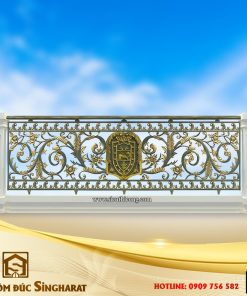 Tuyệt tác phù điêu lan can nhôm đúc lc32 khiên cổ khắc nổi linh vật sư tử hoàng gia Anh uy phong bệ vệ